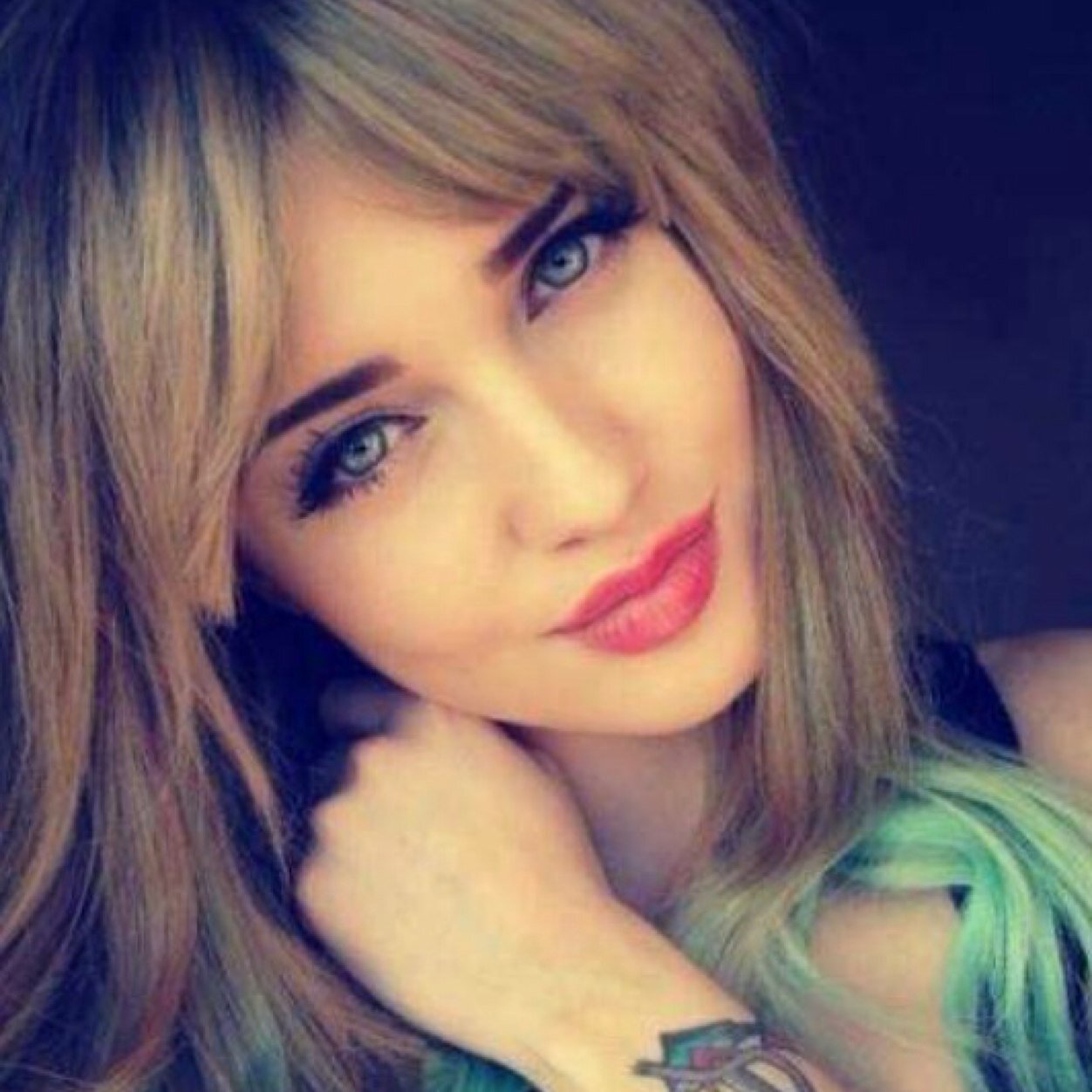 I like boobs, piercings and tattoos, preferably combined. Aspiring tattoo artist.