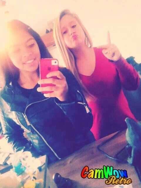 Eindhoven • Snapchat - xmolukkerr • RAKiMSTER & Gilolover • Bestfriend Senna  • Moluks