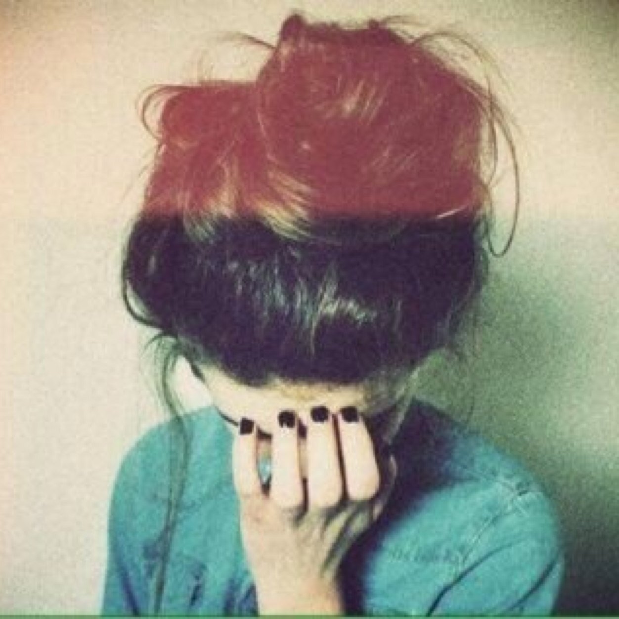 Dead_inside78's profile picture. Girl 14 ,private account, self harm, ana, mia,suicide attempts: 2 , Already dead inside