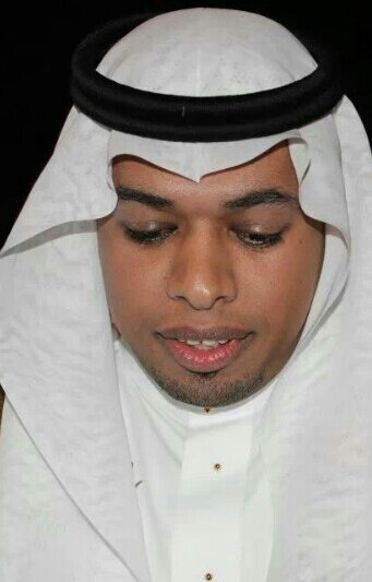 ليسَ من الضروريَ أنّ اكونَ شخصا رسميا كي امثلا الثقافة والأدب ، هيَ فكرْ وليست مظهر أو شخصية. ابوهادي