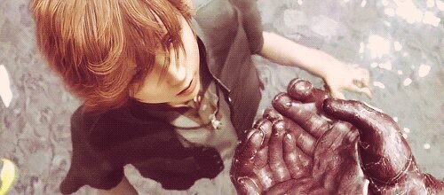 “Cloud... You'll come home, won't you?” ⇥Denzeru⇤ a young child, Denzel's life is one of many misfortunes. {FFRP, MV, Advent Children}