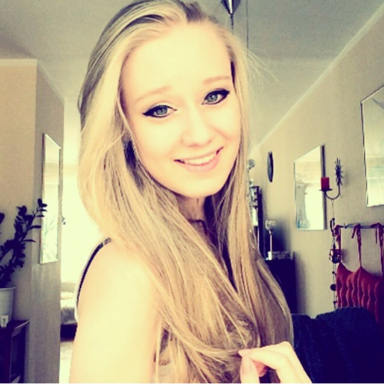~ Munich girl ~ •15 years old• |Facebook : Johanna Prestele| ✖️Instagram : Johanna.p✖️ *Snapchat : prestelejohanna *