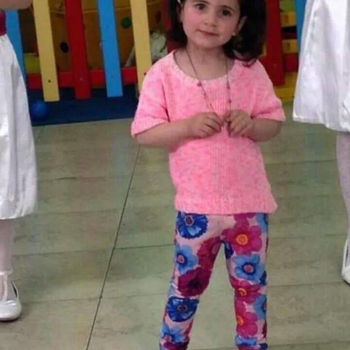 انا امونة اللي بتحبوني ضحكاتي وصوتي وعيوني والبسمة من القلب بتطلع لما تكلمونــي