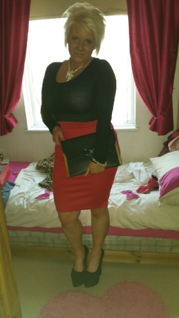 JadeeeeeFowler's profile picture. live a happy girl ❤  Die a happy girl.