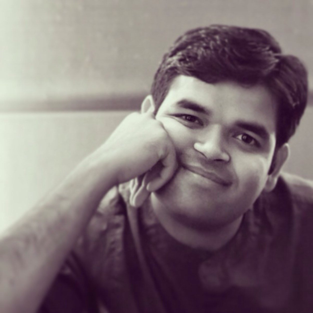 Artist by Nature| Photographer by Heart| Engineer by Education| Tech Support, NPS by Profession| Mentor By Choice| Helpless foodie|