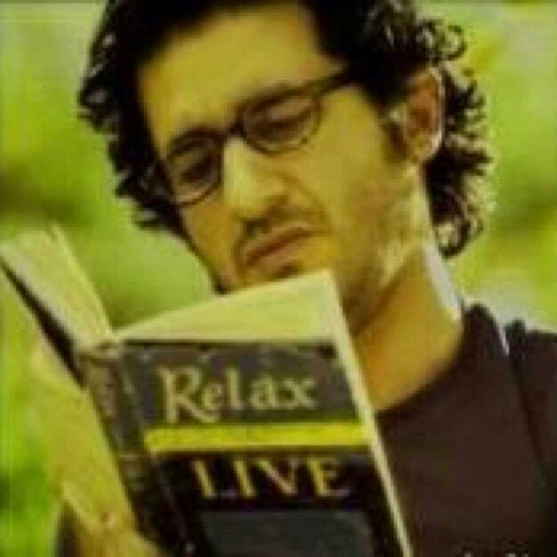 مفيش حد بيشوف عيبه,ده حتى القرد ميعرفش إنها حمره