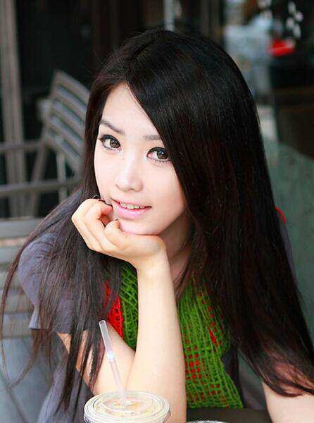 poshpian's profile picture. ur typical gurl next door but wit d tendency to become nasty