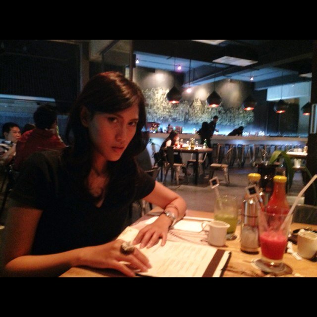 dindawahyu's profile picture. Forever student.