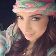 Nós te amamos @Anitta_OFICIAL .Quer respeito?Saiba respeitar...
