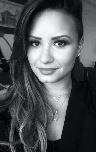 Lovatic for life! Now I’m a warrior, now I’ve got thicker skin † 5/12/13 DEMI RT! | 23/11/13 Eddie Tweet/RT
