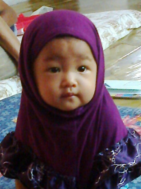 Sayang suami dan anak :D :*