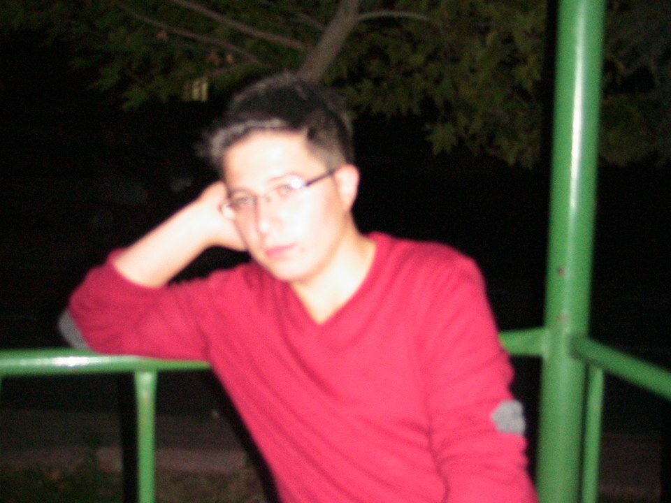 KadirCanComart's profile picture. 