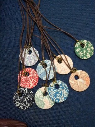 rumahratu's profile picture. cari aksesoris yg lucu lucu? yg unik?  lain dr yg lain?  yuk follow kita...
ig : rumahratu_inst
fb: rumahratuaksesoris