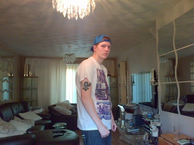 L_symonds's profile picture. Live your life the way u won't it