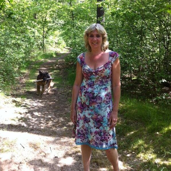 LadyHeleen1's profile picture. gezellig, vrolijk, houd van een heerlijk wijntje...en ondeugende dingen,,,