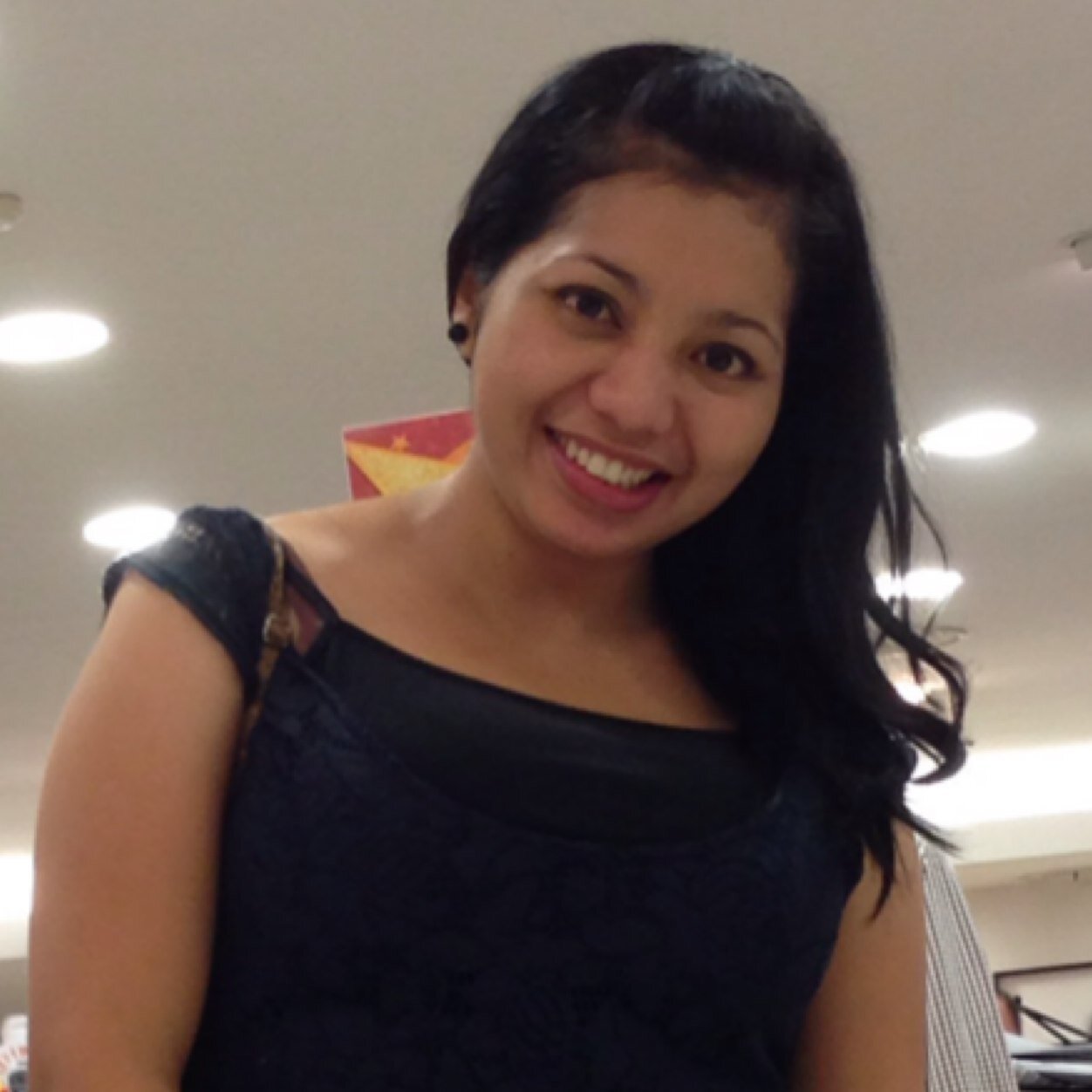 UmeySP's profile picture. Independent individuals, few close friends, unpredictable