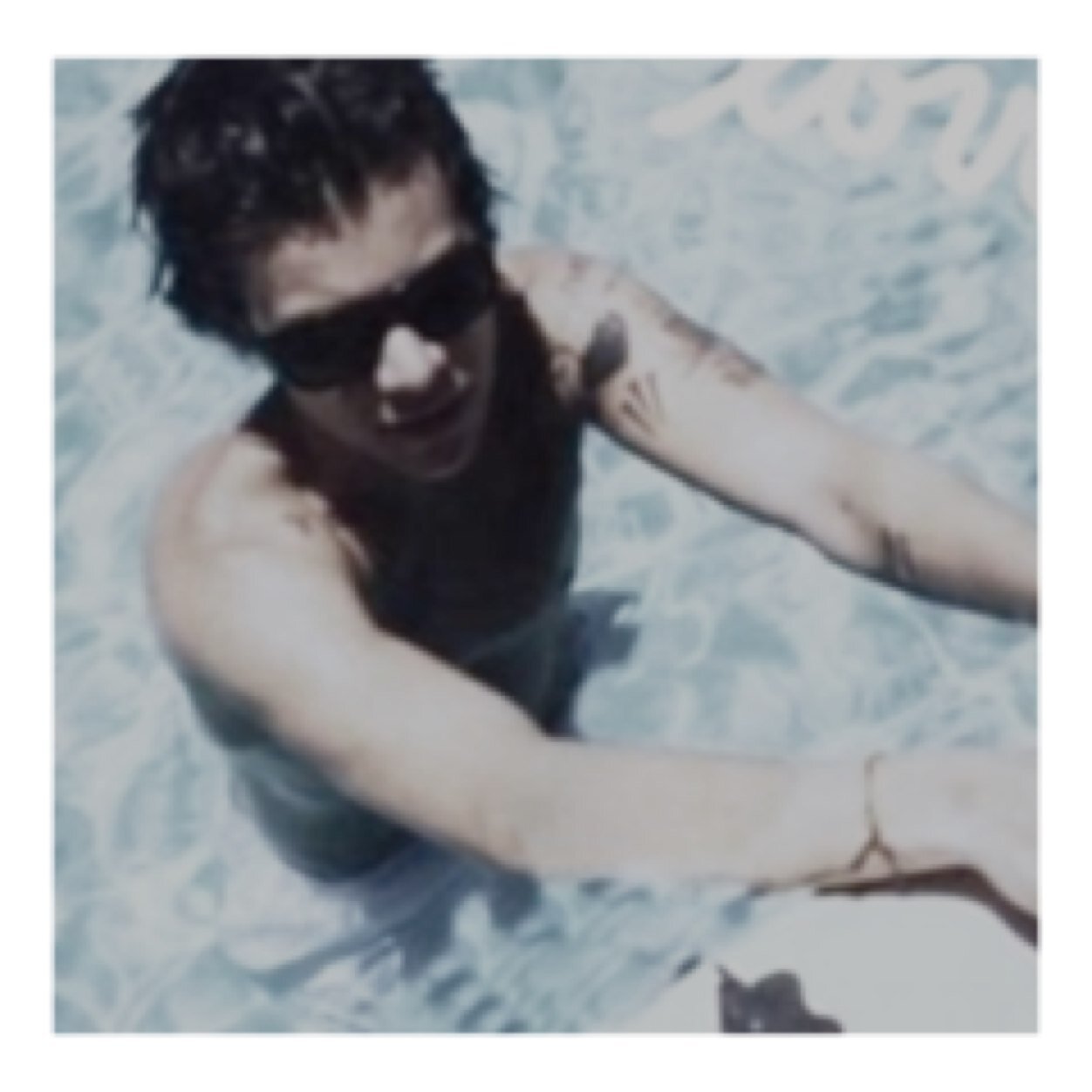you just got a free follow from @filterstyles!! follow back if you'd like :)