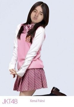 Only_FansJKT48's profile picture. garis depan dalam tweetwar JkT48 dikelola 1 admin di setiap pulau di indonesia