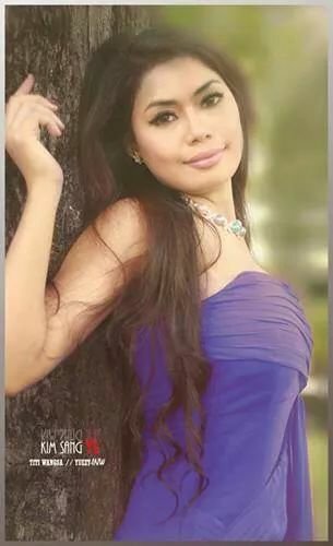 Actress and Profesional Model From @GRprivatetalent Cp Manager @ArnoldGlowsky 087887043715 PIN 74a98faf