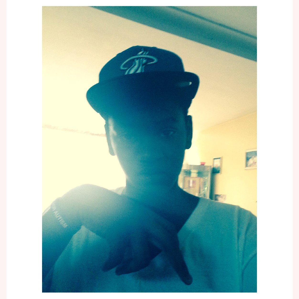 FortuneCL's profile picture. backup Account @KinggsoFlyy http://t.co/cX3Dbr8HZp BackUp