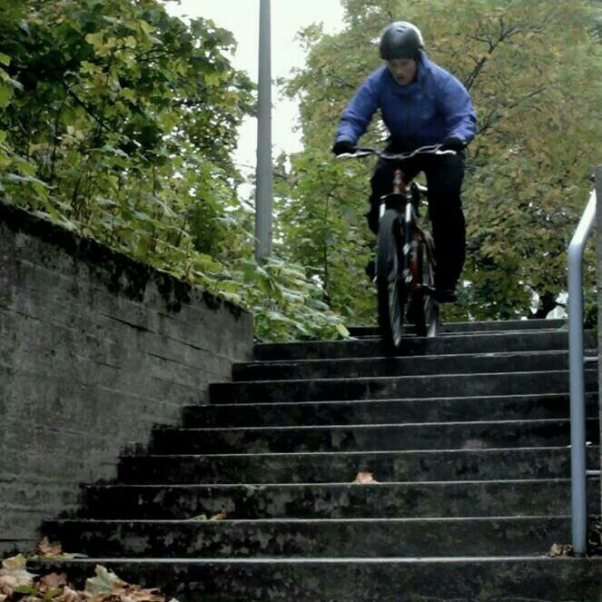 konsuttelia's profile picture. 