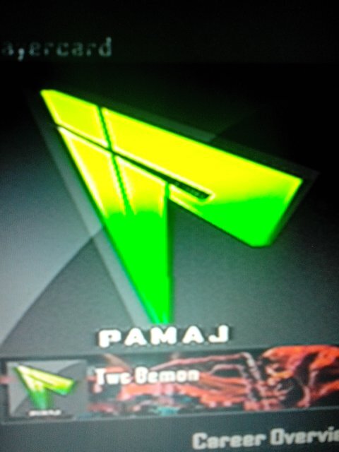 love trickshoting and the clan Twc. my kik Twc Assassin