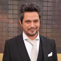 @ALEJANDROSANZ NOS SIGA!!                         Tradutor de alguns dos Tweets de @AlejandroSanz... Notícias / Imagens / Games.