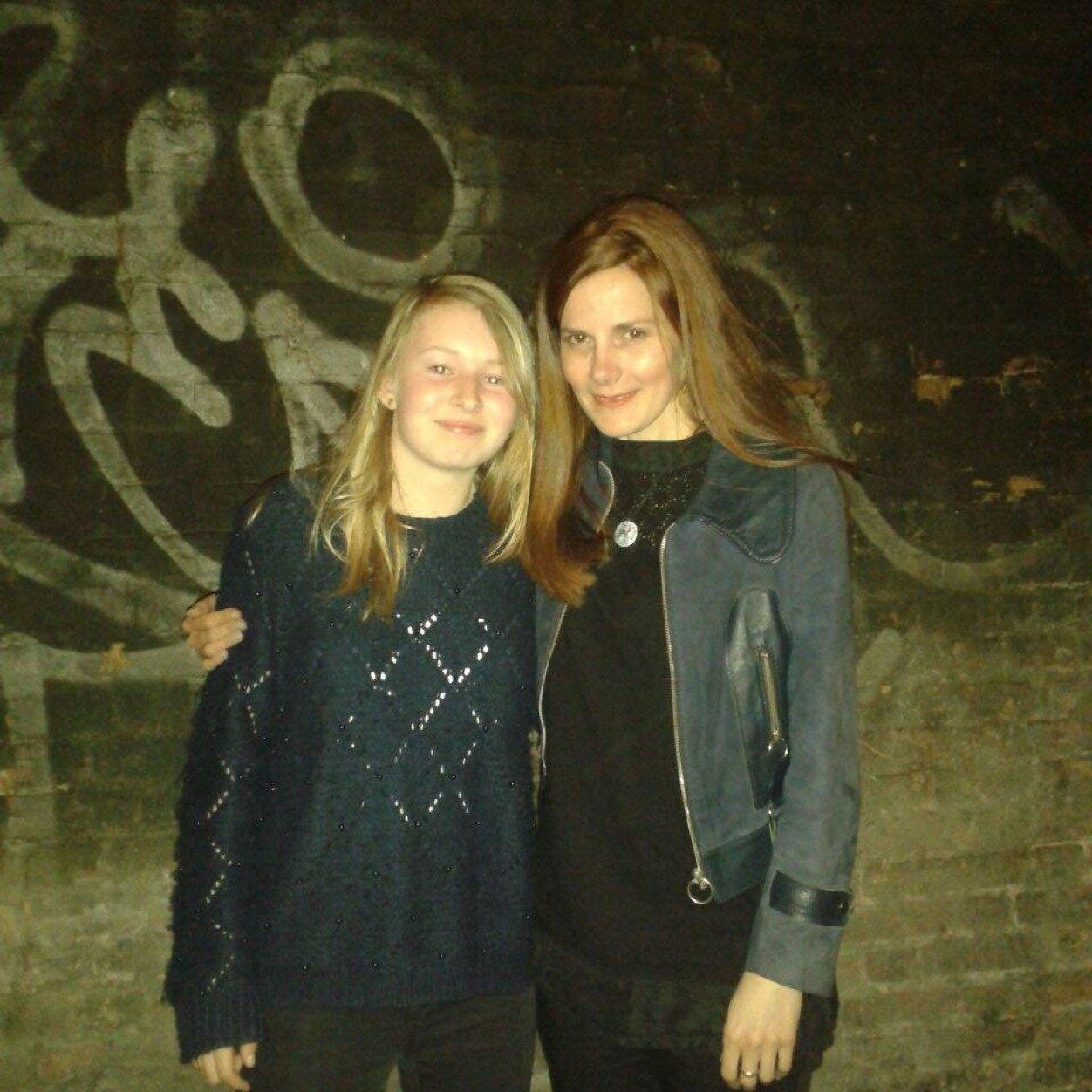 fangirl_flo's profile picture. 14 year old called Flo, I love Sherlock and Harry Potter and am also married to Benedict Cumberbatch-he just doesnt know it yet.