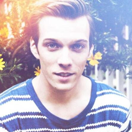 23, Counselor of Cabin Eleven, Single, Son of Hermes (pjo rpg account/18+)