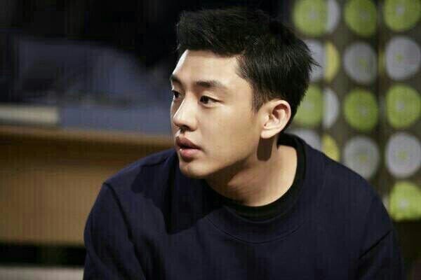 2015년 개봉예정 영화 베테랑 조태오 (유아인) 진짜 유아인 배우님X 중복X . 싱크는 영화 개봉 후 맞추겠습니다. 2014.05.18~