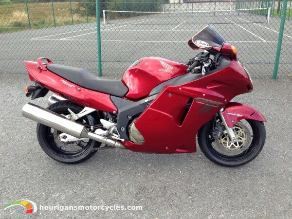 madrauisce's profile picture. 