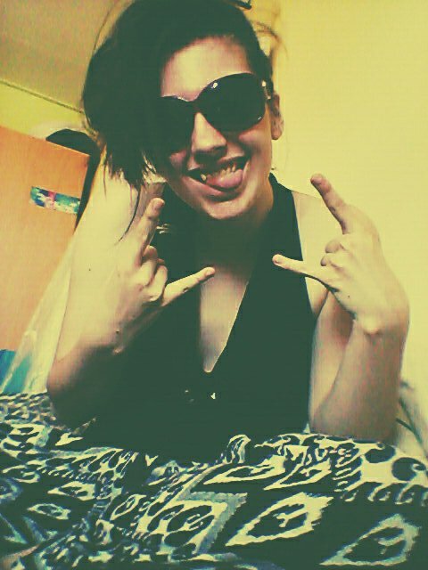 16! Gamergirl! Hardstyle! 4*1 bday! ♥
