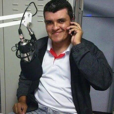 jornalista DRT 3280/PB  Me Segue Que Eu Te Sigo De Volta!