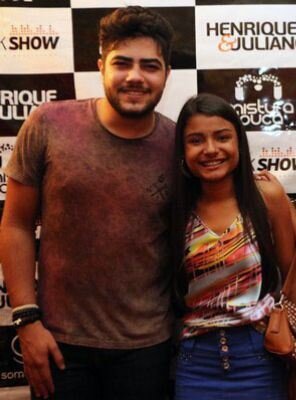 E todo tempo é pouco seja de que jeito for, o nada vira tudo sempre quando estou com eles ♥ Henrique e Juliano amo voces ♥