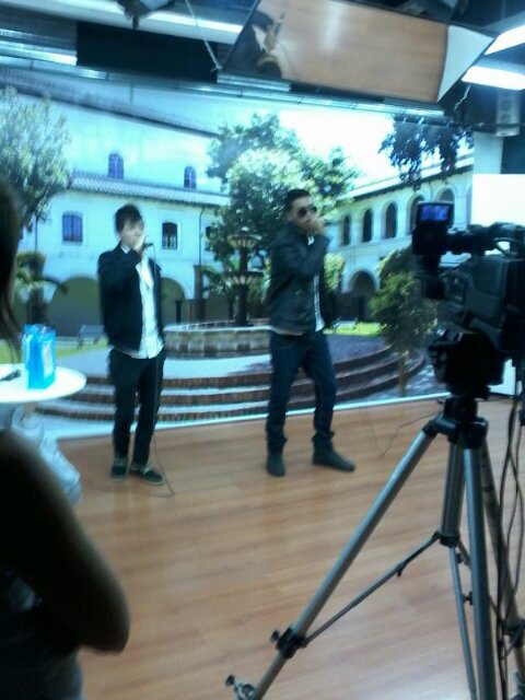 Duo urbano .#urbanmusic facebook/maniak y fleer