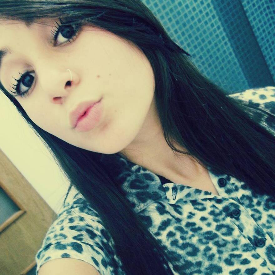 'Biografia {?}
Fala sério! Como vou resumir minha
vida aki no twitter?
;P