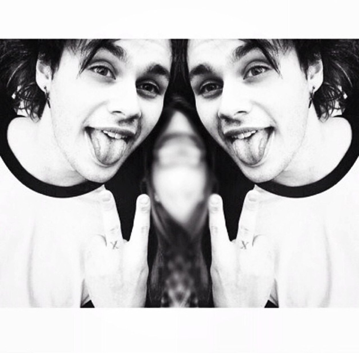 follow @CLIFFOCONDASH pleaseeeee she gave you this free follow :-) x RT link as well pls? x