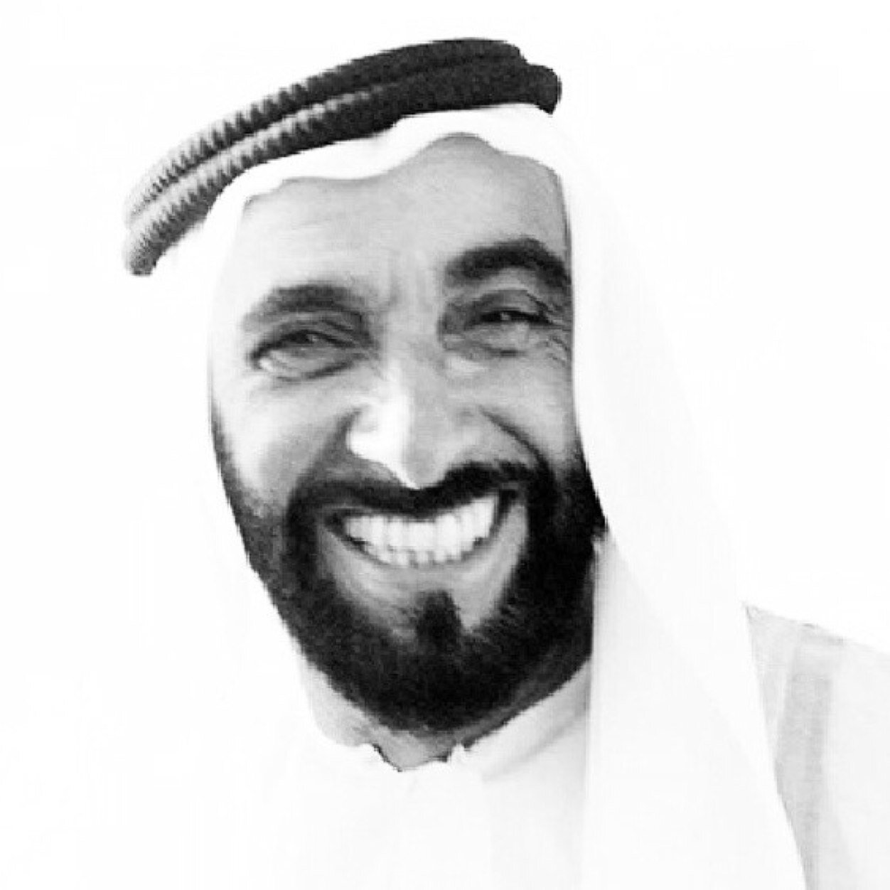 اشوُفك #شي وآنت شيّ اخـر
حبيبي جل مَن صوُر جمِالك✨