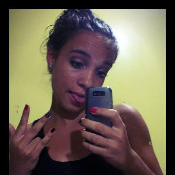 † Com a cabeça erguida e mantendo a fé em deus  †