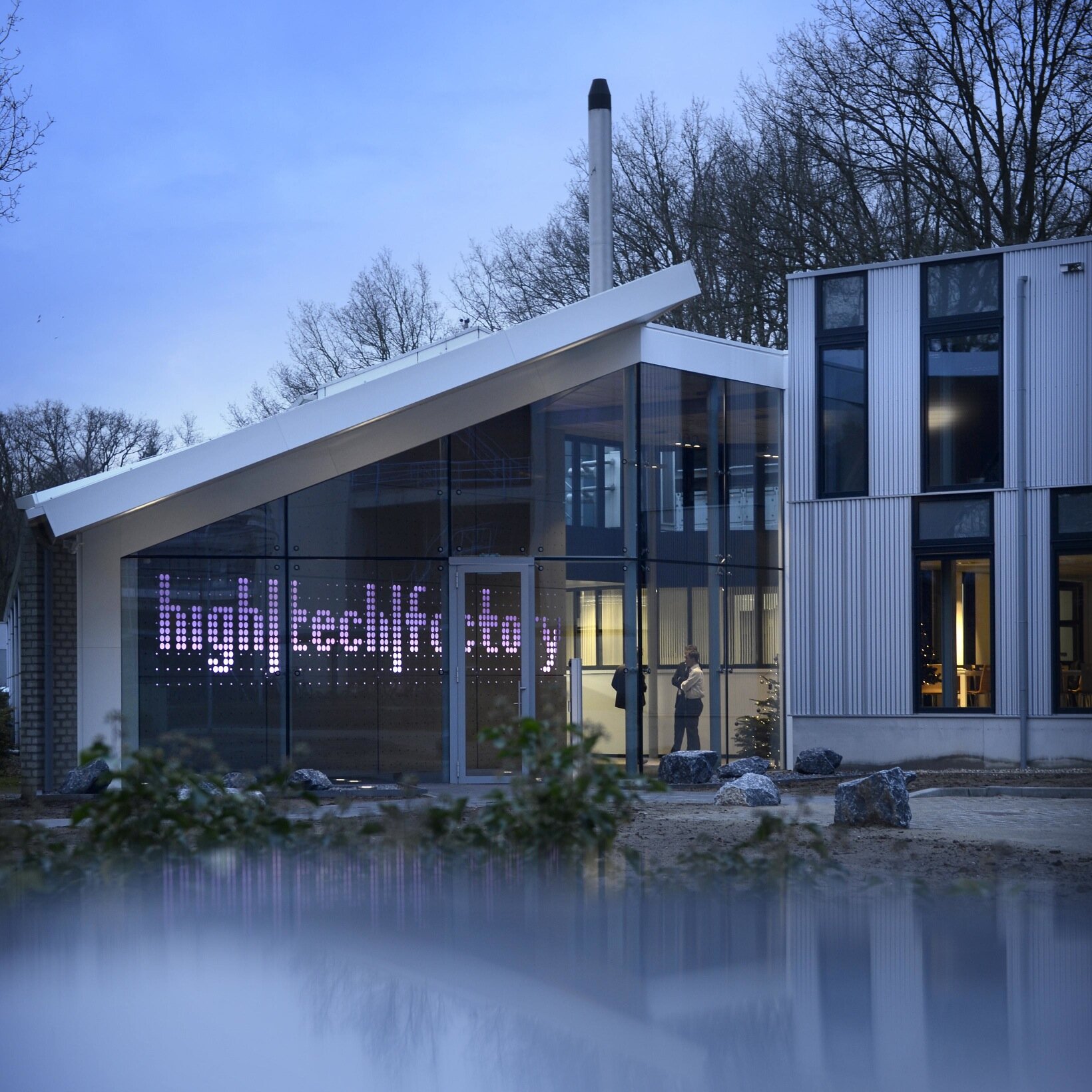 High Tech Factory: high volume production in nanotechnology