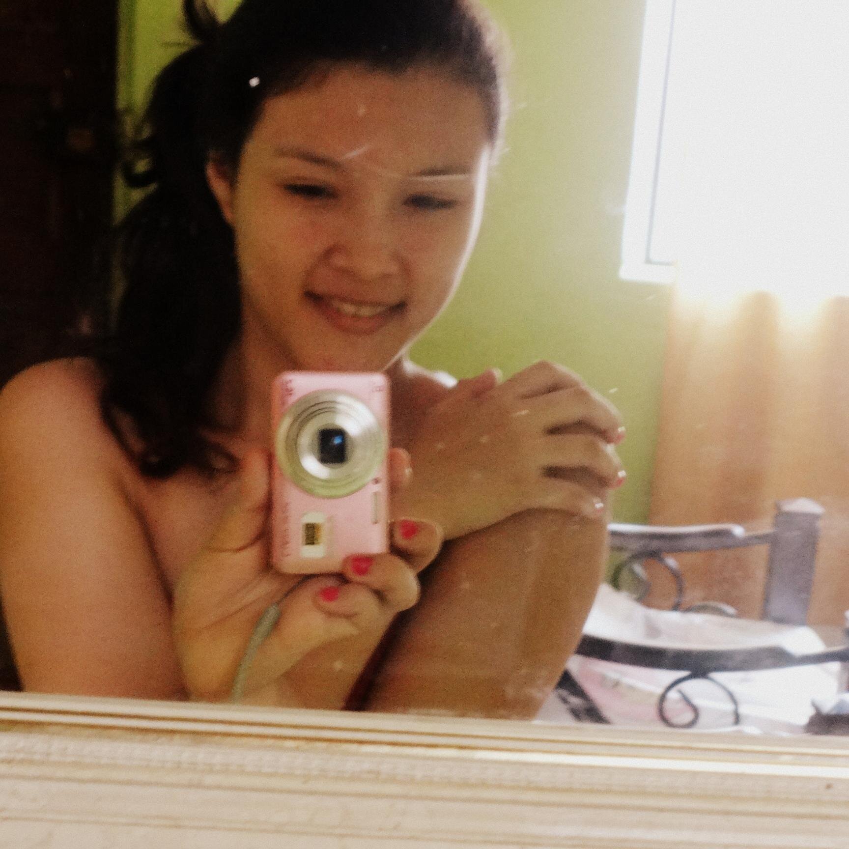 no le des gusto a nadie
de borrar de tu cara
esa hermosa sonrisa