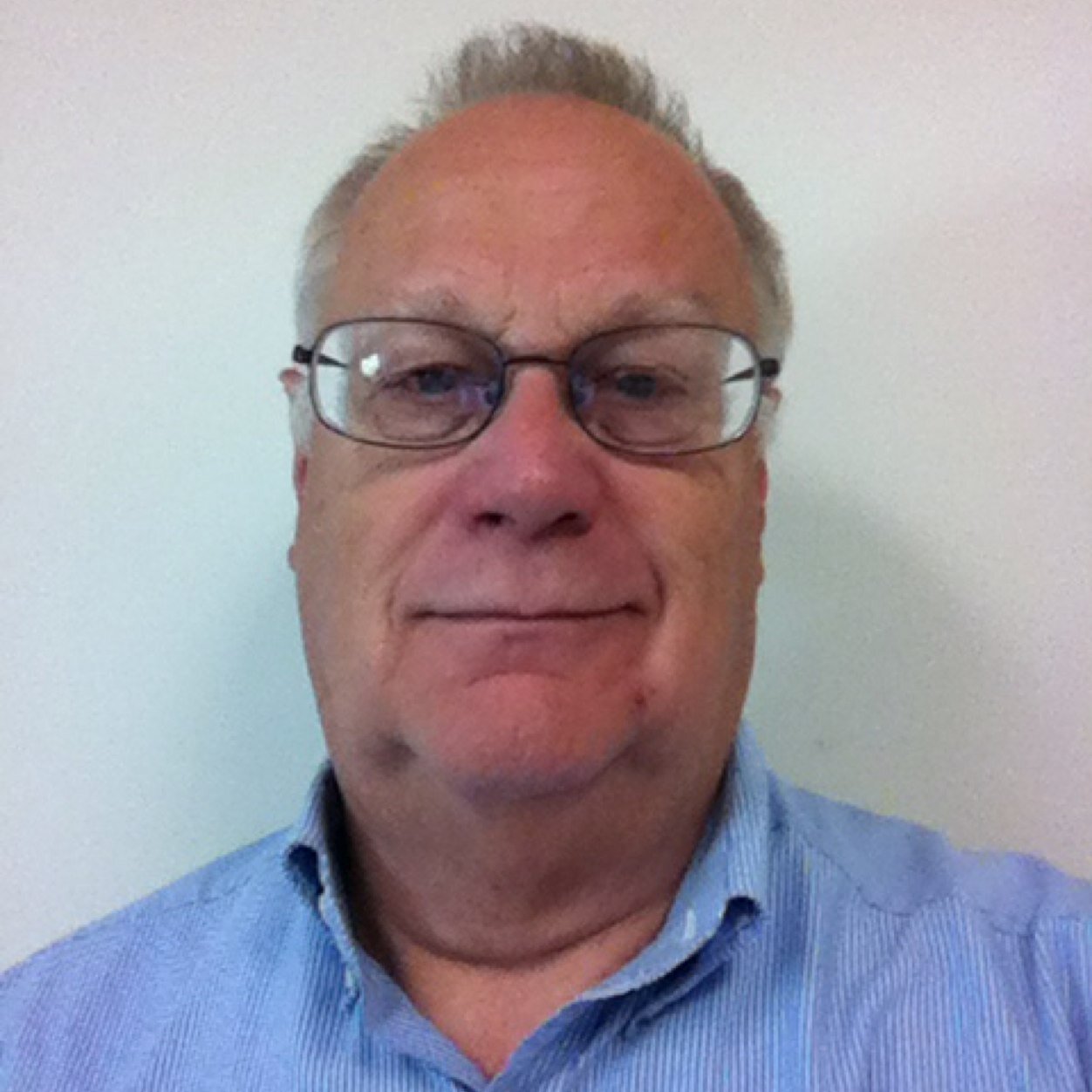 Physicist with research interest in physical acosutcs, including medical devises using SONAR in air and detection of buried land mines and IEDs.