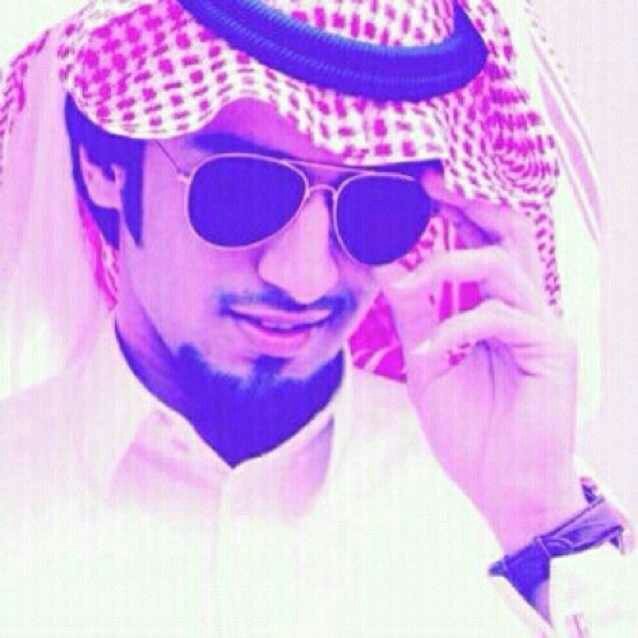 ‏‏‏كن مع الناس كالنحل  الذي يقع على   أحسن الزهور و أطهر الزروع فيجتني منها ما يفيده و ما يخدم به الناس.