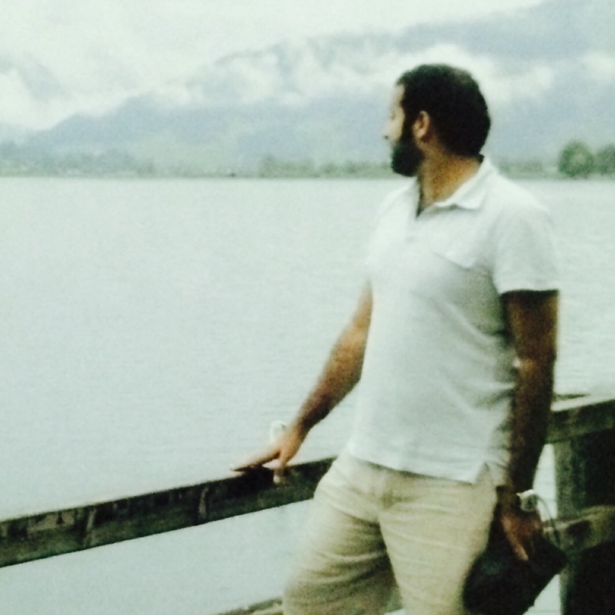 Nasser_69_69's profile picture. عَوَضْكَ,,,لْيا فقدتك وان وجـد كيـف,,! استعيـض