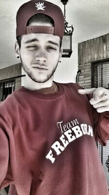 AarnVentura's profile picture. Amo la música , el baile , el deporte, la pintura en todas las superficies, el cine, salir con los amigos... MIGATO♡