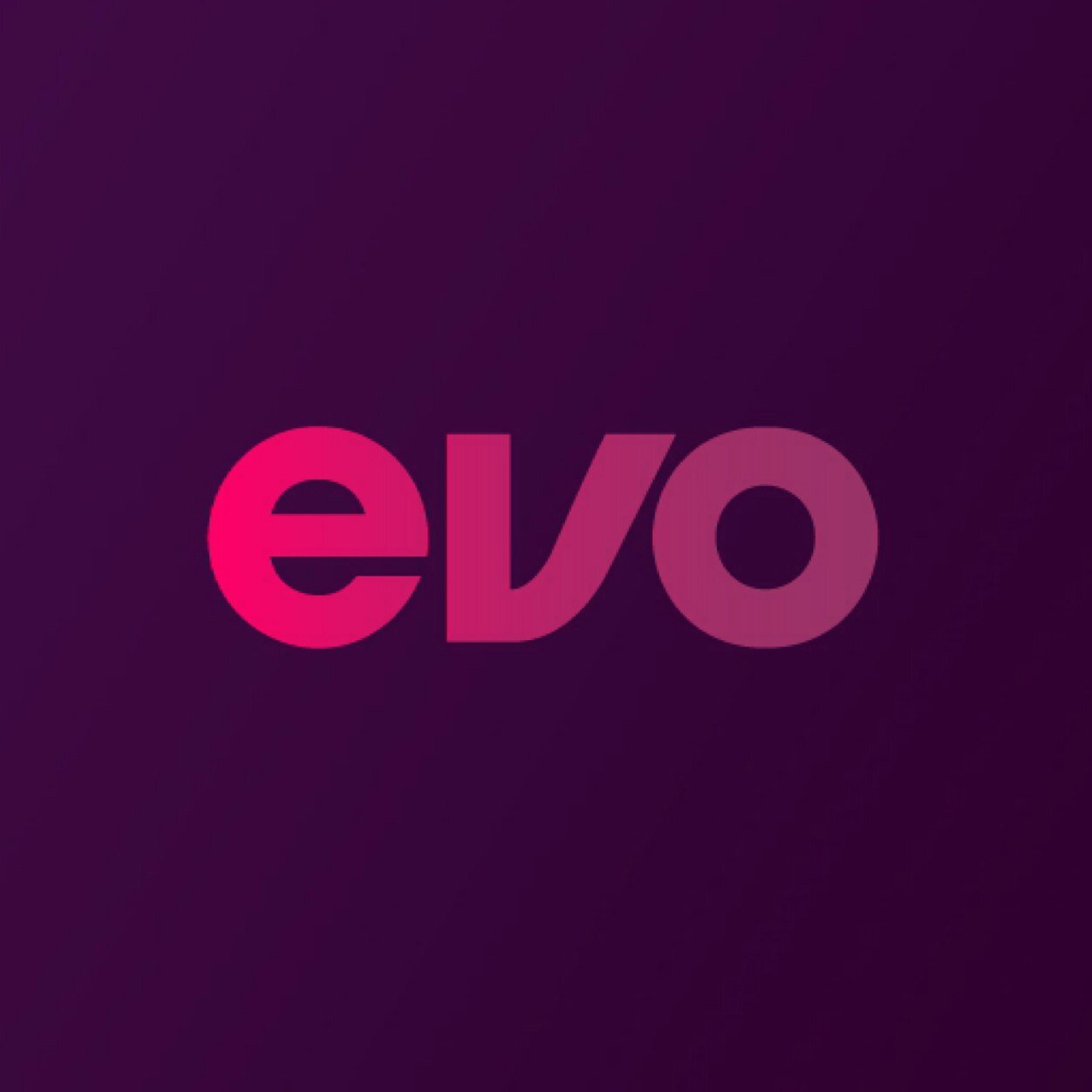 I am new youtuber and PC gamer, and PS3 gamer. I am a sniper/feeder. I am the one and only eVo.