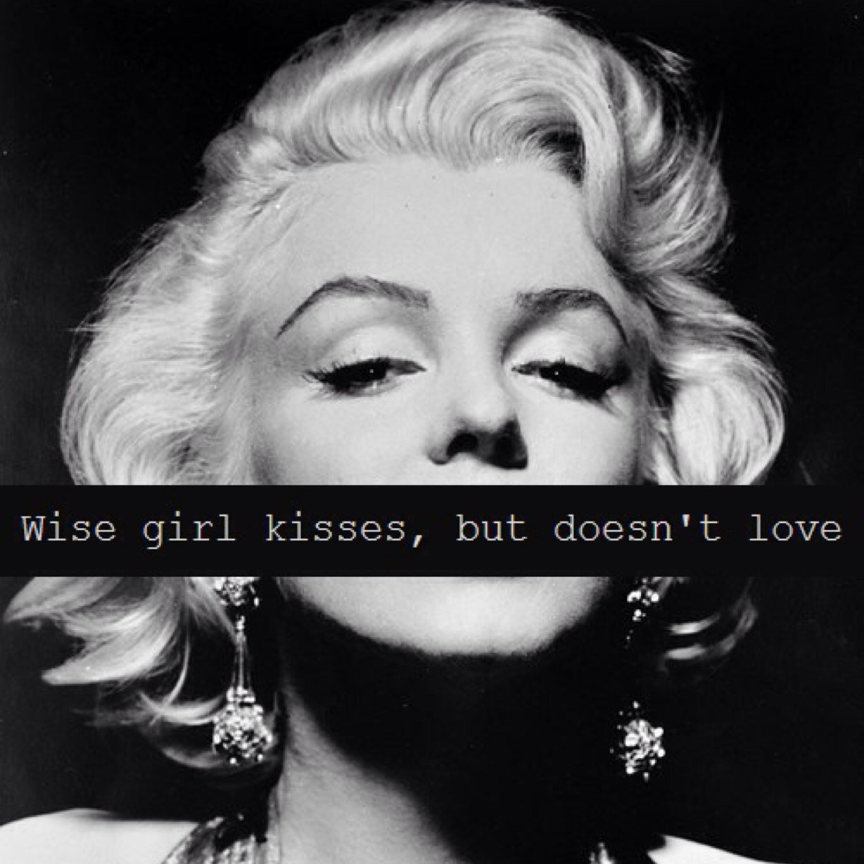 hipsterlove01's profile picture. 