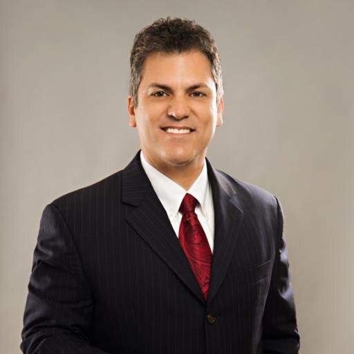 Advanced experience in leadership, training, marketing, and sales.
Professional Speaker and Presenter.
Sales and Business Development
