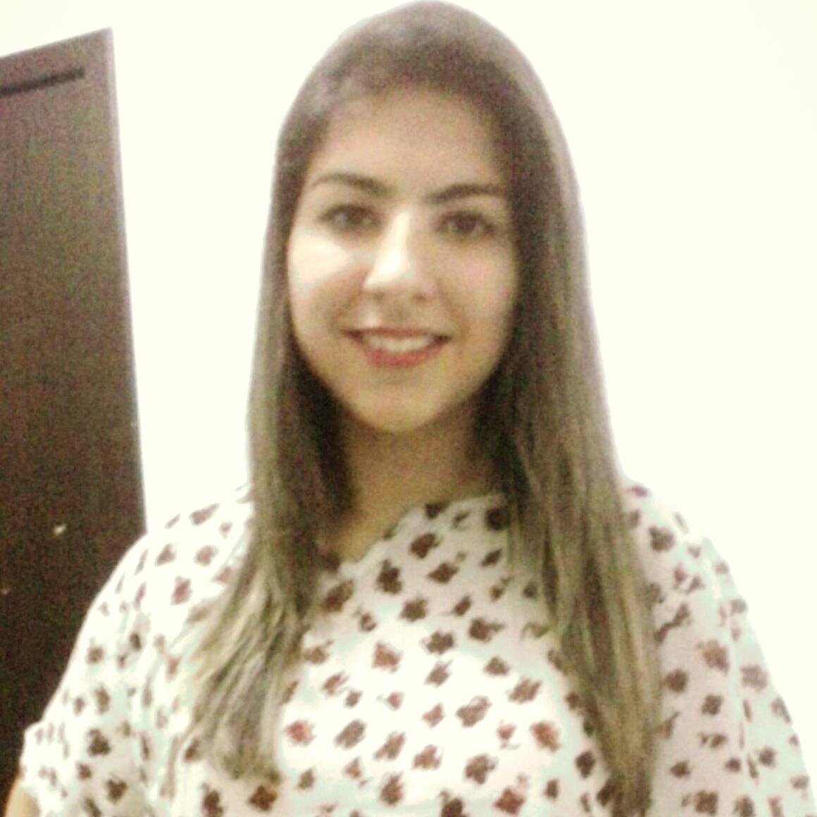 Eu desejo muitas coisas. Desejo uma vida boa, uma casa aconchegante, um carro na garagem, um emprego que me agrade, um homem que me ame .