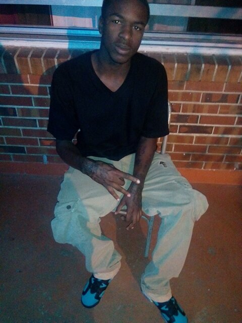 Free my brotha marco daywun kebaris t.i.p meatchy meat ain gotta explain I been a mane since I went got my own nie dey look at me grown